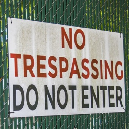 no trespassing do not enter sign_canstockphoto88363540-2